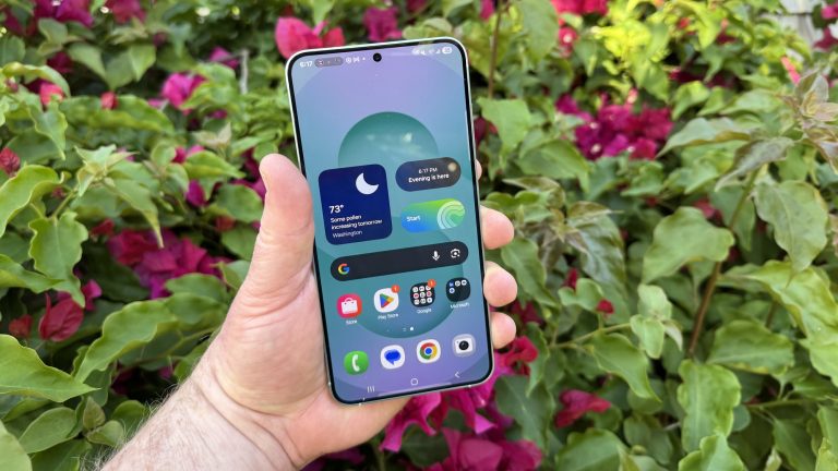 Galaxy AI Ungguli Gemini? Ini 5 Fitur Cerdasnya! Galaxy AI Ungguli Gemini? Ini 5 Fitur Cerdasnya!