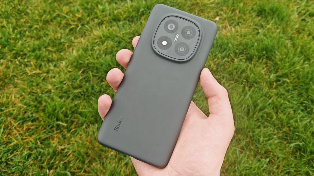 Redmi Note 14 Pro Plus: Mewah di Luar, "Sampah" di Dalam?