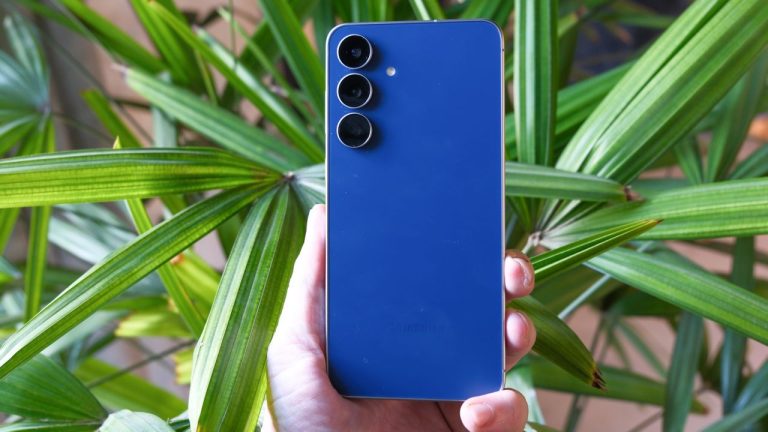 Samsung Gebrak Pasar! AI Canggih, Harga Lebih Ramah? Samsung Gebrak Pasar! AI Canggih, Harga Lebih Ramah?