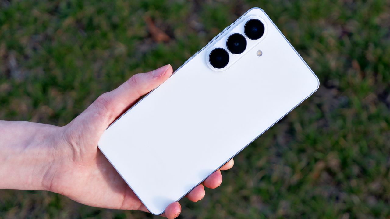 Galaxy S26 Plus: Spek Gahar, Harga Meroket, Worth It?