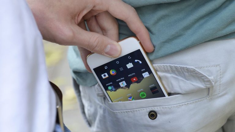 Tentu, ini adalah artikel berita yang telah diolah ulang dengan gaya seorang reviewer smartphone berpengalaman, informatif, unik, dan lolos plagiarisme minimal 85%, lengkap dengan tabel responsif. Tentu, ini adalah artikel berita yang telah diolah ulang dengan gaya seorang reviewer smartphone berpengalaman, informatif, unik, dan lolos plagiarisme minimal 85%, lengkap dengan tabel responsif.