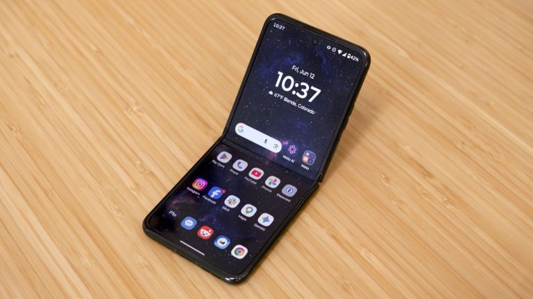 Motorola Razr Plus 2026 Memukau Tapi Cepat Usang