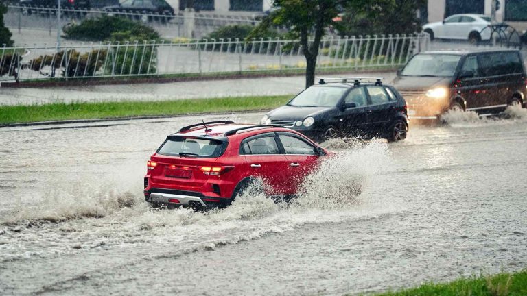 Badai Nor'easter: Prediksi AI Bikin Kaget