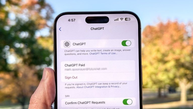 Siri Tak Sepintar ChatGPT Ini Alasannya