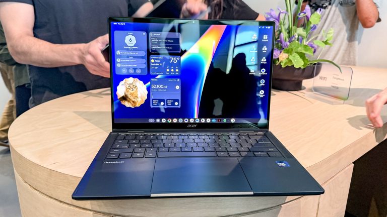 Laptop Android Terbaru Fitur Bikin Melongo